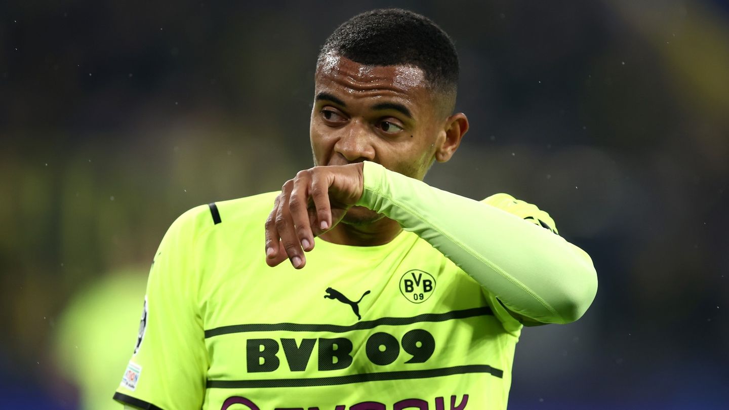 BVB apparently wants to make Manuel Akanji a top earner