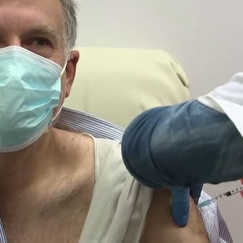 Wegen Omikron: Israel plant vierte Covid-19-Impfung für alle über 60