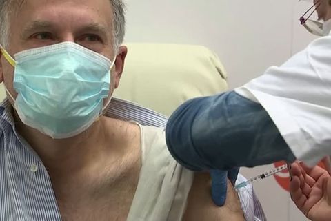 Wegen Omikron: Israel plant vierte Covid-19-Impfung für alle über 60