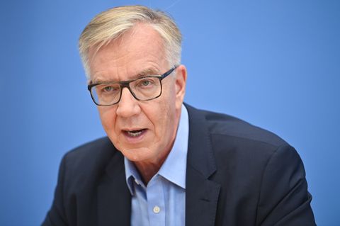 Linken-Fraktionschef Dietmar Bartsch kritisiert Corona-Maßnahmen