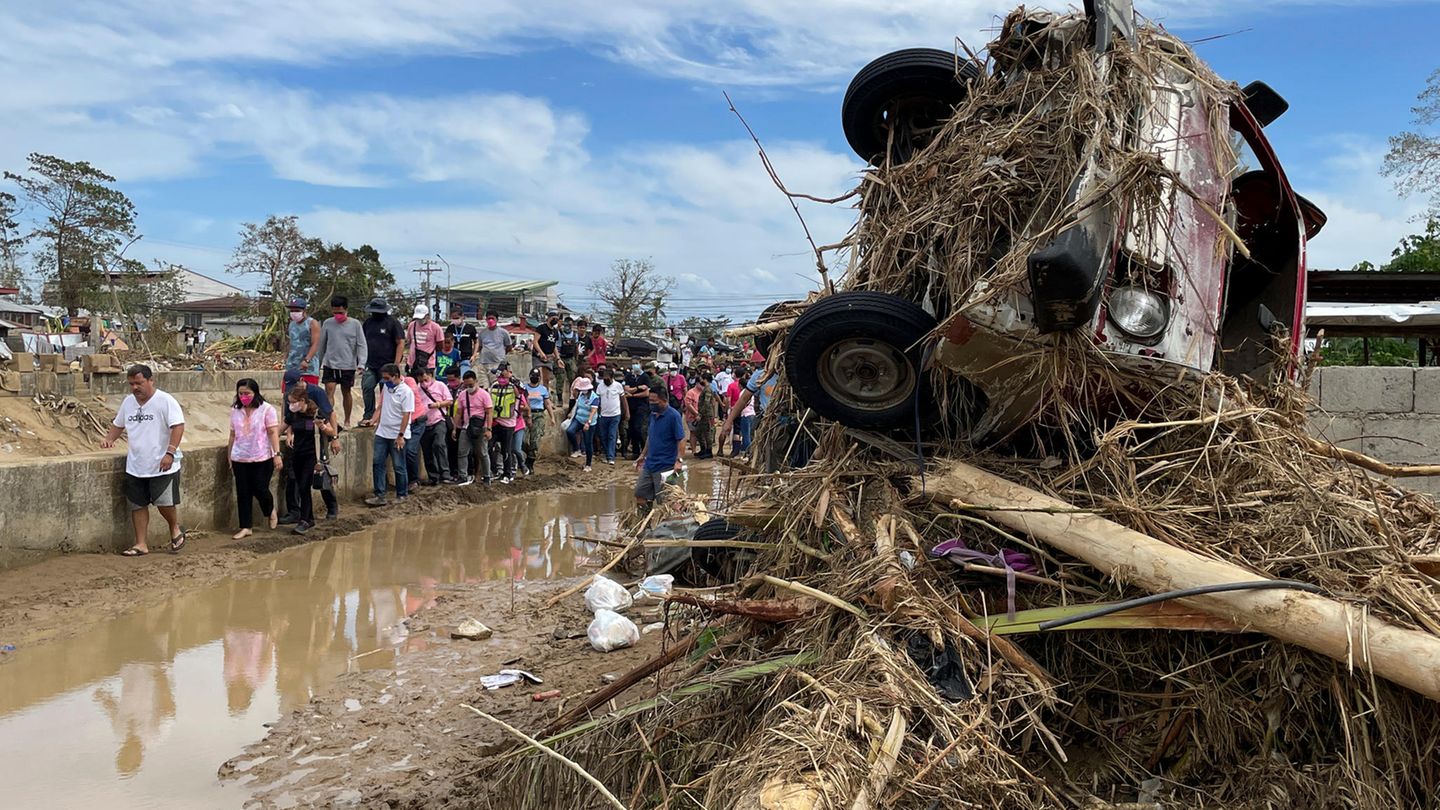 Philippinische Vizepräsidentin besucht die Bewohner