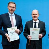 Christian Lindner, (l-r, FDP), Olaf Scholz (SPD) und Robert Habeck, (Bündnis 90/Die Grünen)