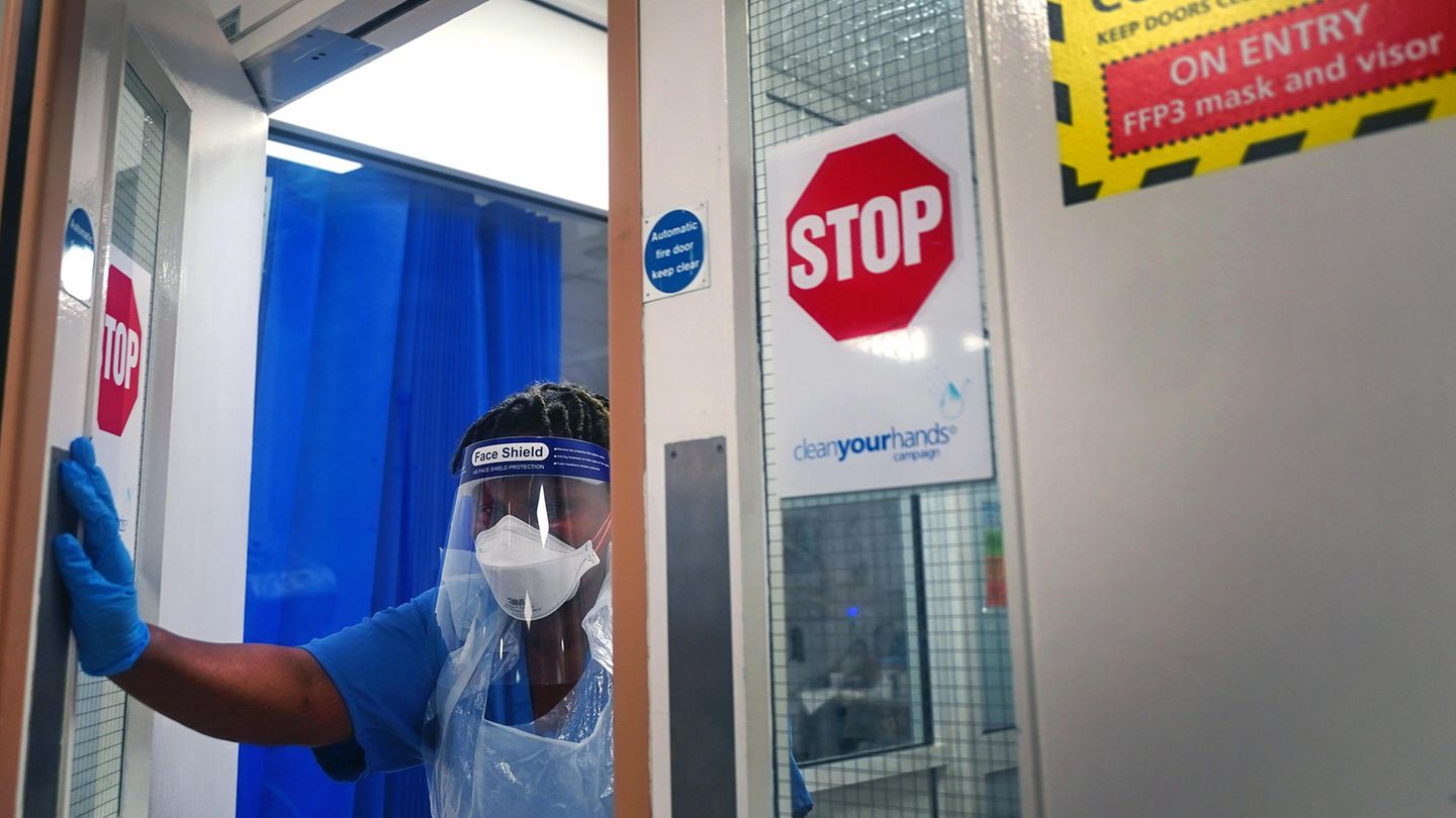 Omicron wave: More than 100,000 corona infections in Great Britain in just one day