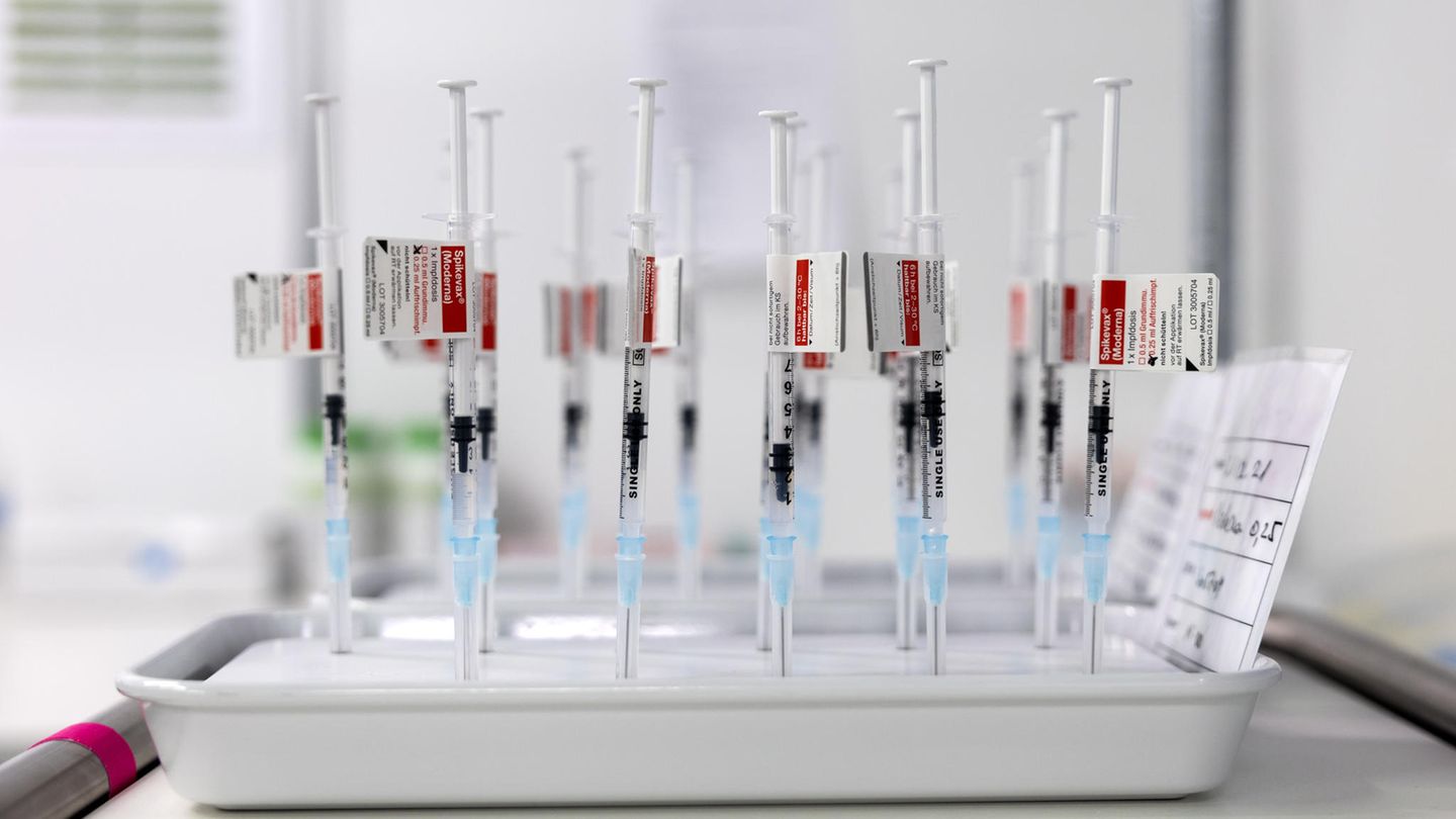 Corona: Incidence is falling, search for Omicron vaccine continues