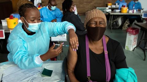Unfaire Impfstoff-Verteilung. In Südafrika ist nur ein Bruchteil der Bevölkerung vollständig geimpft