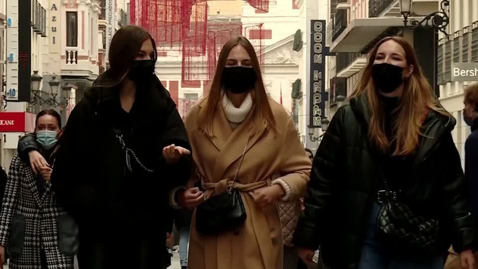 Video: Spanien führt Maskenpflicht im Freien wieder ein