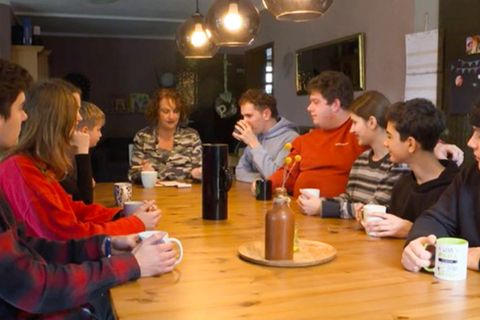 Leben in einer Großfamilie: XXL-Weihnachten: Wie eine Familie mit neun Kindern das Fest plant