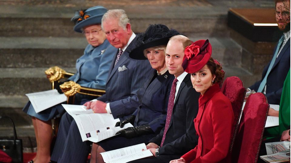 Queen Elizabeth II., Prinz Charles, Camilla, Prinz William, Kate