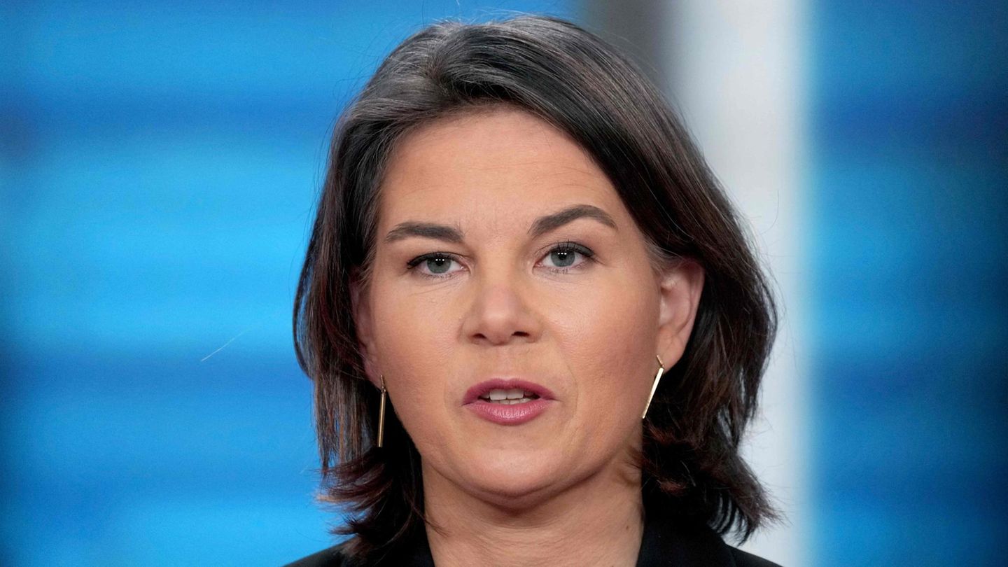 Annalena Baerbock: Foreign Minister promises Afghanistan humanitarian aid