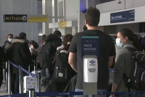 Video: Weltweit Flugausfälle über Weihnachten