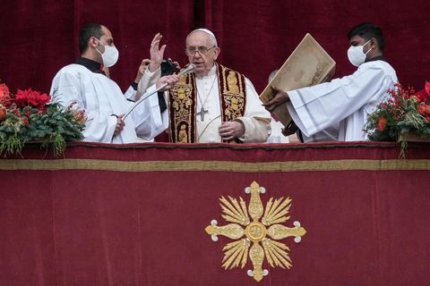 Papst Franziskus spricht den Weihnachtssegen "Urbi et Orbi"