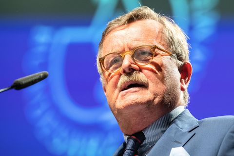 Weltärztechef Frank Ulrich Montgomery ist nicht mit allen politischen Entscheidungen einverstanden
