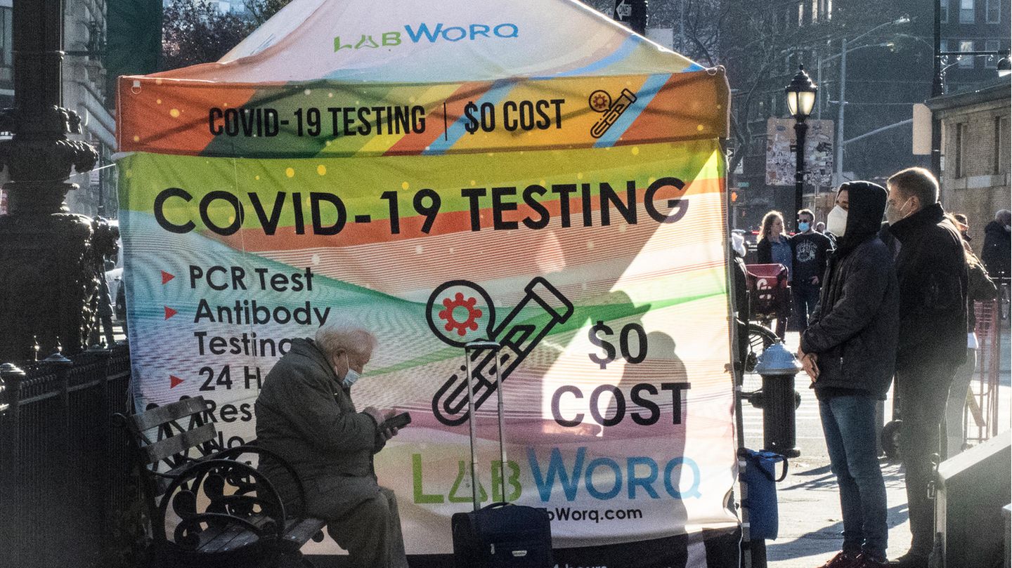 In den USA mussten die Testkapazitäten mühsam wieder aufgebaut werden
