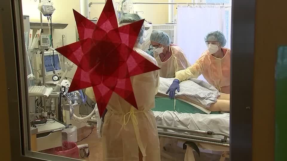 Video: Verfassungsgericht fordert Schutz von Behinderten bei Triage