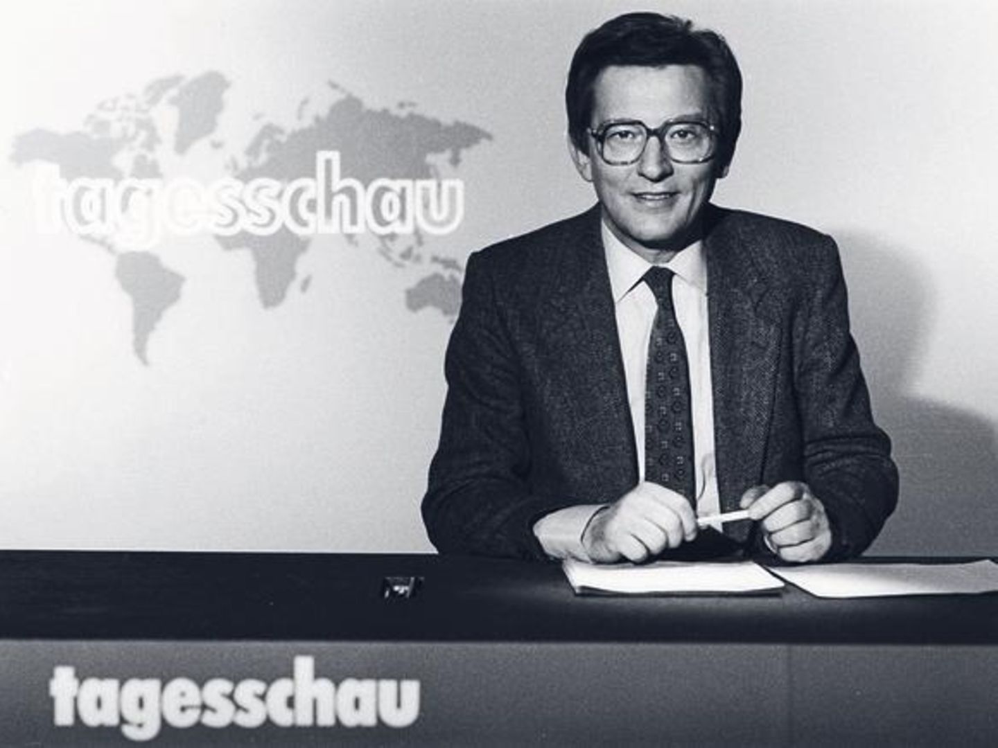 Tagesschau: Was macht der ehemalige Nachrichtensprecher heute eigentlich? |  STERN.de