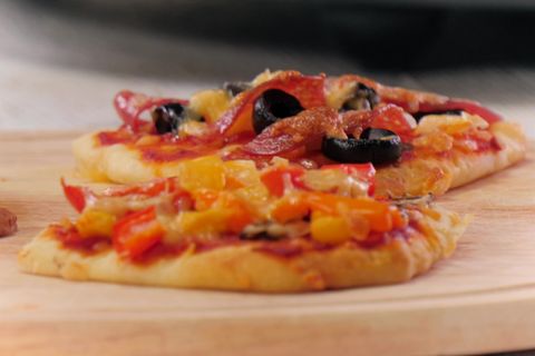 Racelette als Pizza: Schnelles Rezept für Silvester