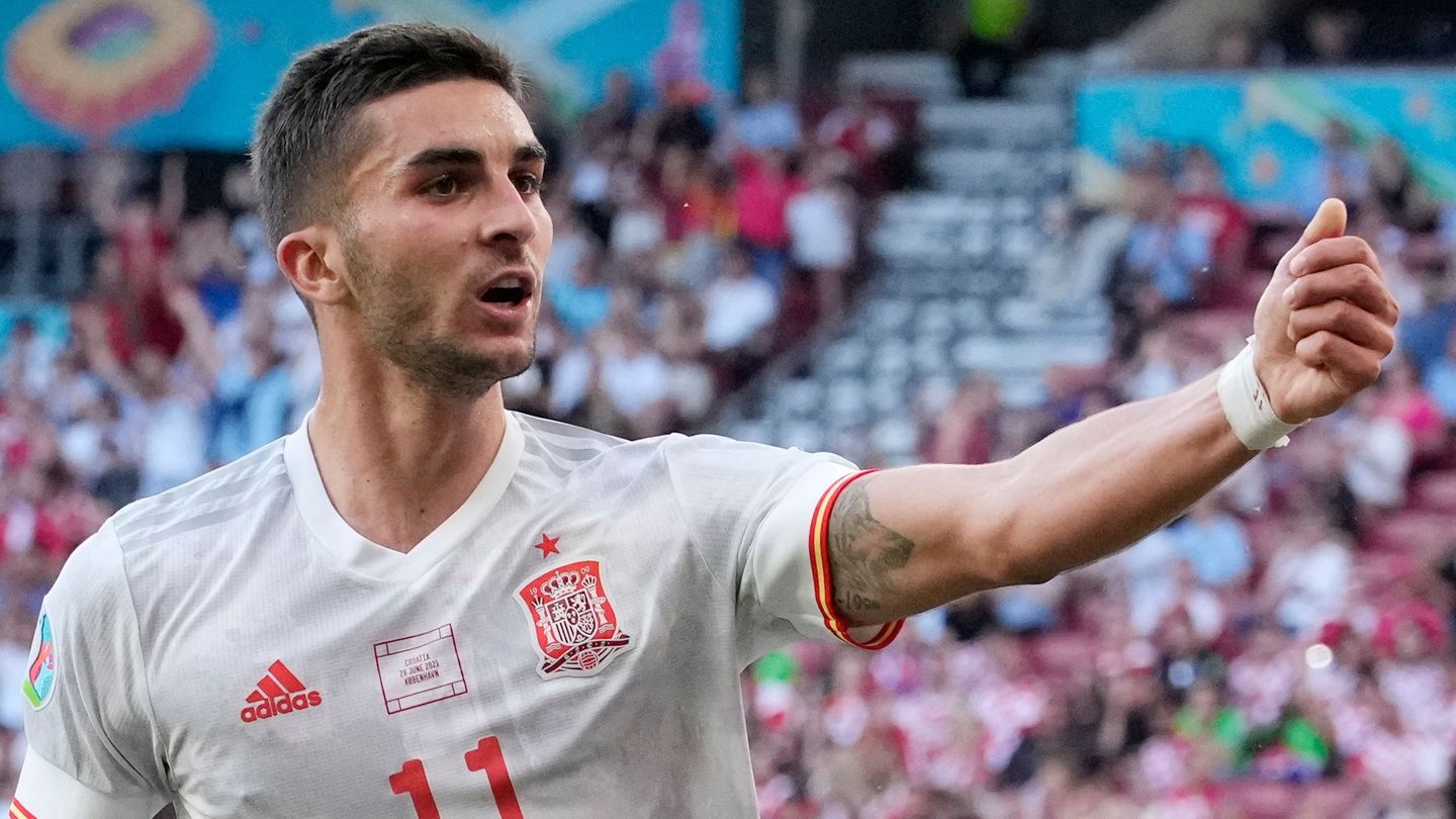 FC Barcelona are not allowed to register Ferran Torres for the time being FC Barcelona are not allowed to register Ferran Torres for the time being