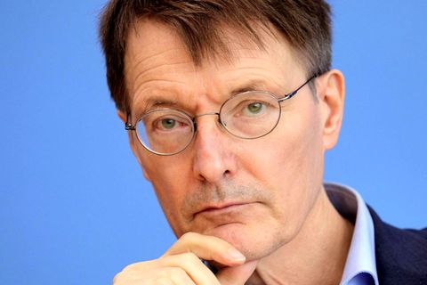 Omikron: Lauterbach kündigt neue Corona-Regeln an