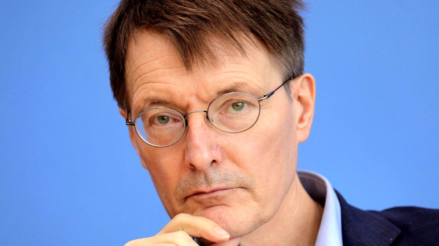 Omikron: Lauterbach kündigt neue Corona-Regeln an