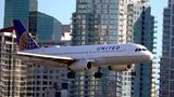 United Airlines im Landeanflug