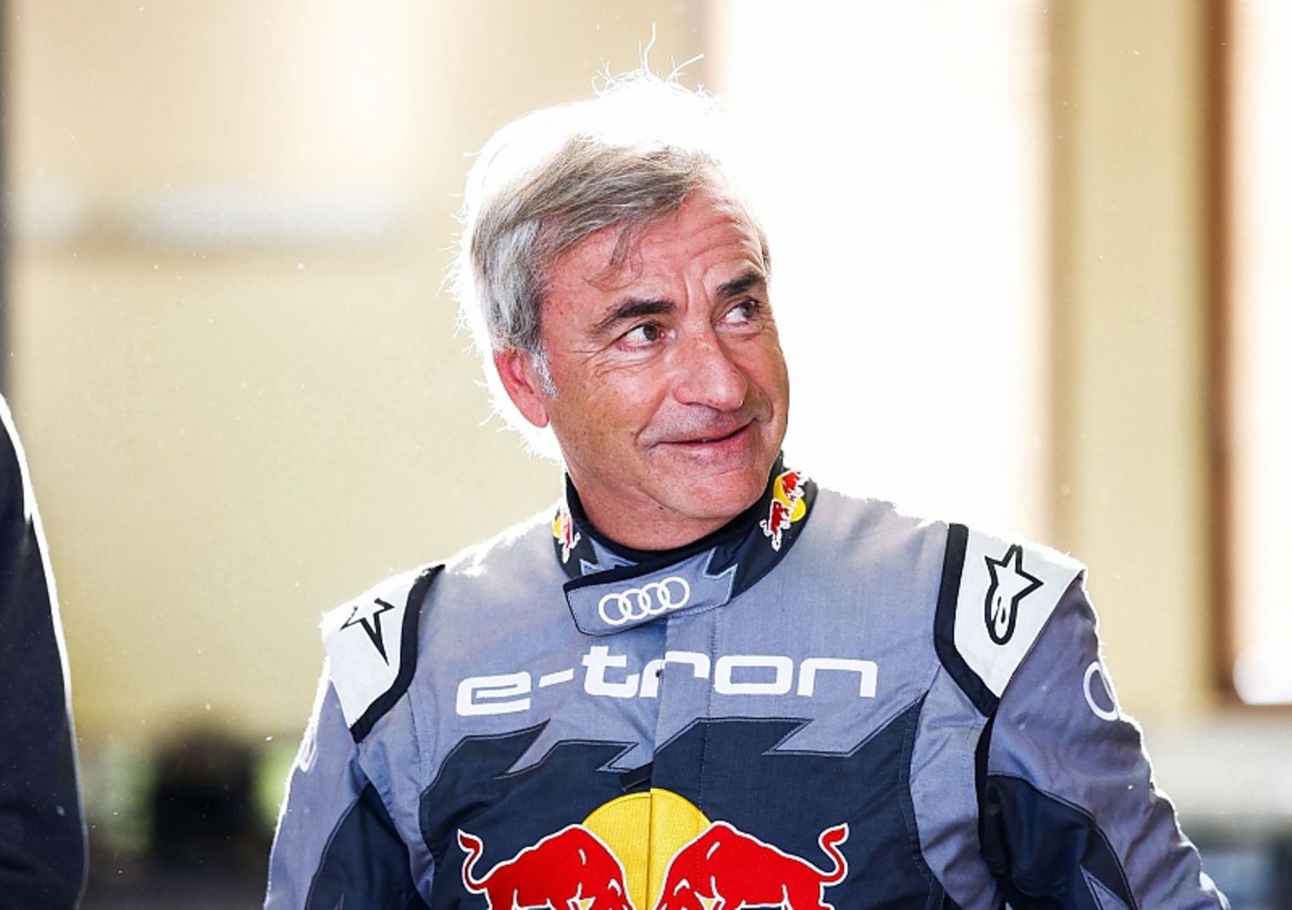 Carlos Sainz lässt den Audi RS Q e-tron fliegen