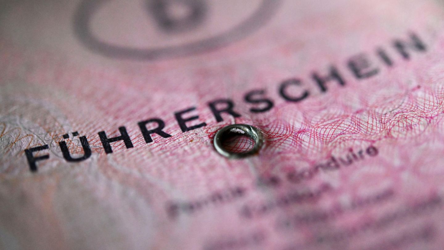 Ein rosa Führerschein