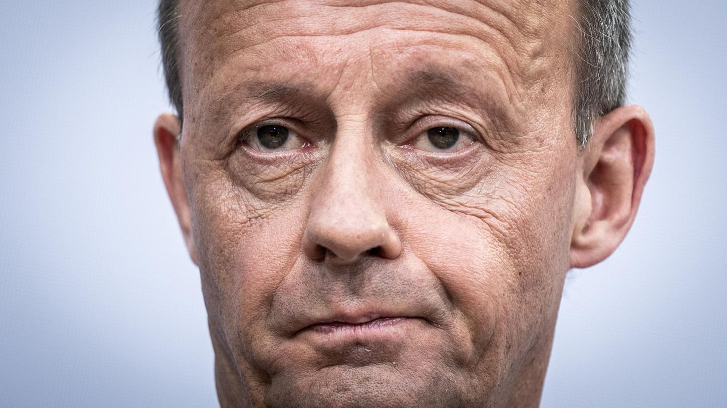 Current survey: Scholz loses in the K question, Merz defeated (video)