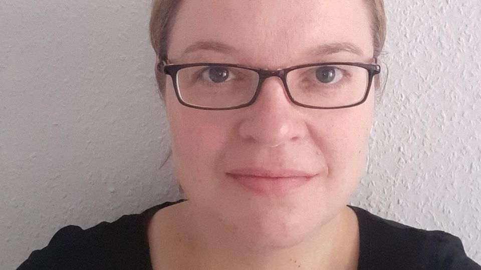Nabu Ute Eggers Ornithologin Vögel Macht sich Sorgen um die Vögel in Deutschland: Ute Eggers, Referentin für Vogelschutz beim Naturschutzbund Deutschland e.V.