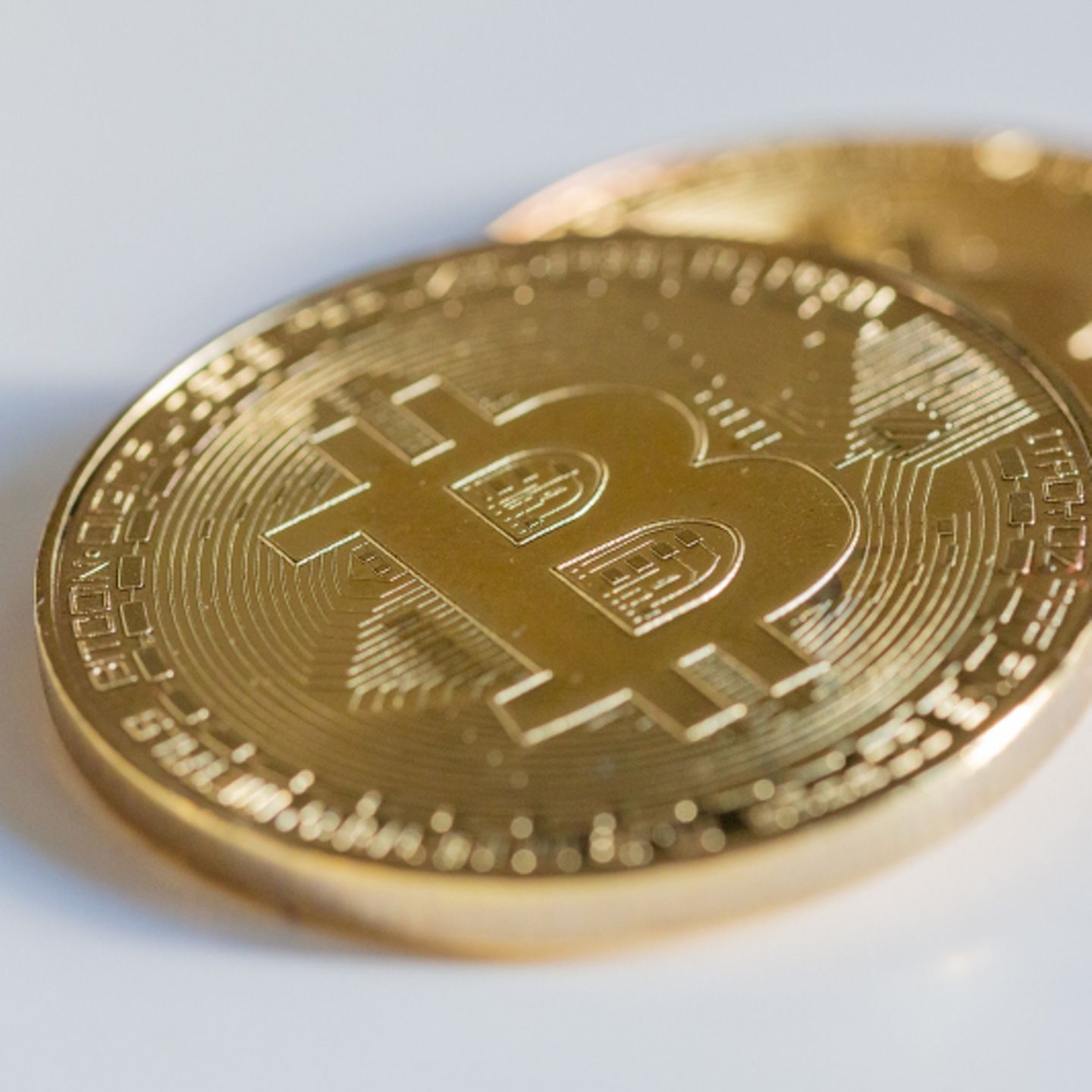 Kosovo verbietet Schürfen von Kryptowährung – um Strom zu sparen | STERN.de