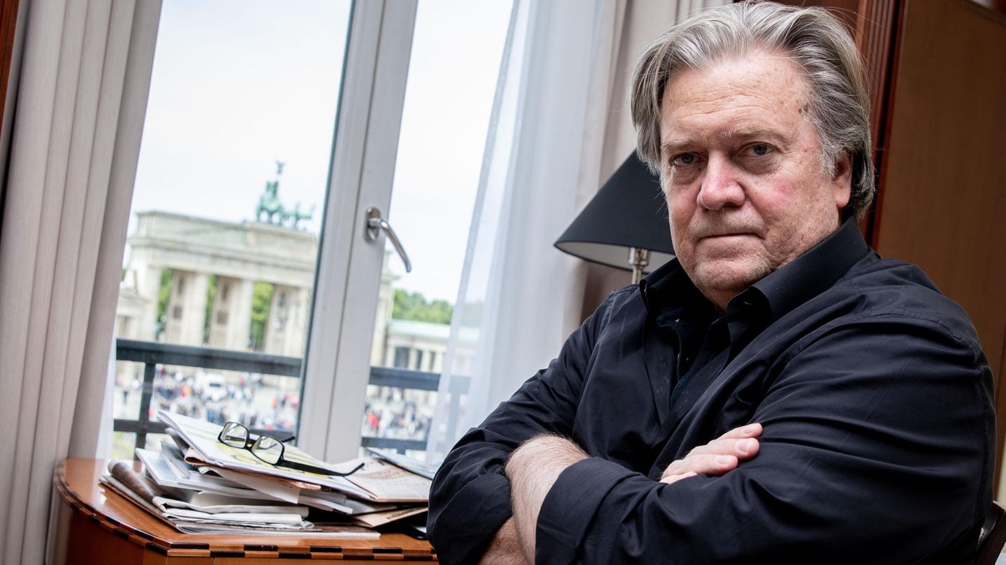 Stephen Bannon Stephen Bannon