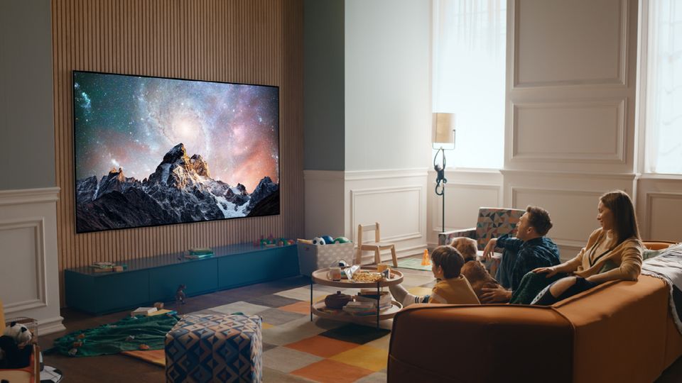 LG G2 Fernseher mit 97 Zoll LG G2 Fernseher mit 97 Zoll