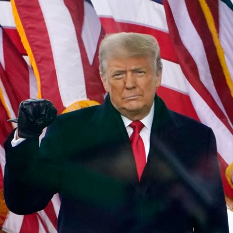 Donald Trump am 6. Januar auf der Kundgebung, kurz bevor er seine berühmt-berüchtigte Rede hält