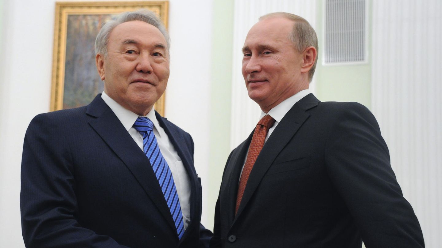 Ehemalige Sowjetrepublik: Kasachstan: Nasarbajew und Putin Kasachstan: Nasarbajew und Putin
