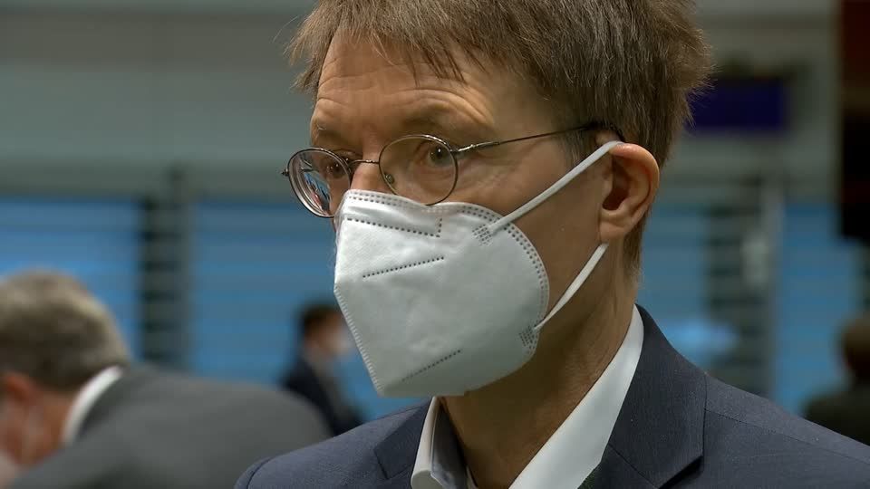 Video: Omikron: Lauterbach schlägt abgestufte Quarantäne-Verkürzung vor