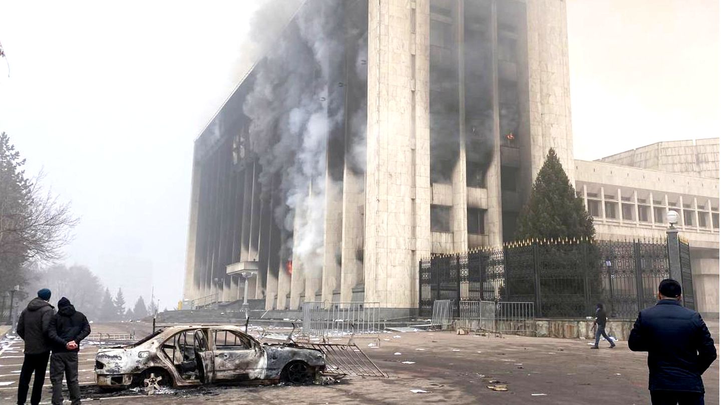 Kazakhstan uprising: 26 protesters killed by regime forces