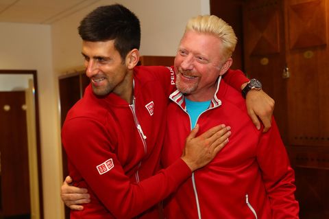 Drei Jahre lang, von 2013 bis 2016, war Boris Becker der Coach von Novak Djokovic. Hier feiern sie gemeinsam den Sieg bei den French Open 2016. Doch in der aktuellen Debatte um seinen einstigen Schützlich hat Becker einen ganz klaren Standpunkt