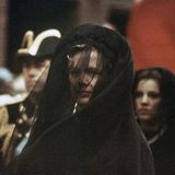 In schwarzer Trauerkleidung mit Schleier nimmt Königin Margrethe II. am Trauergottesdienst für ihren Vater teil