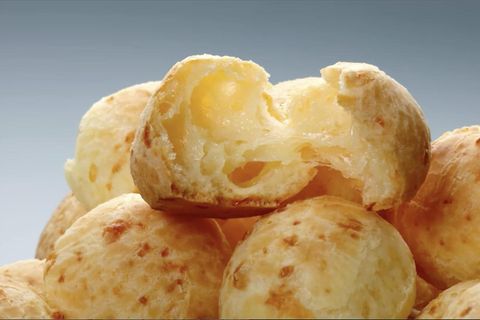 Für wahre Käseliebhaber: Mit nur drei Zutaten backen Sie leckere Parmesan-Brötchen