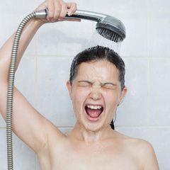 Wechselduschen gegen Müdigkeit Wechselduschen gegen Müdigkeit