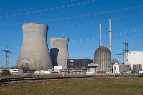 Wurde Silvester abgeschaltet: das AKW Grundremmingen in Bayern