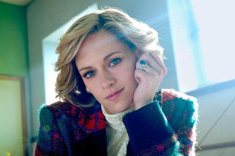 Bei der echten Lady Diana ahnte man nur, was sie dachte. Bei Kristen Stewarts Diana liest man es aus jedem Blick
