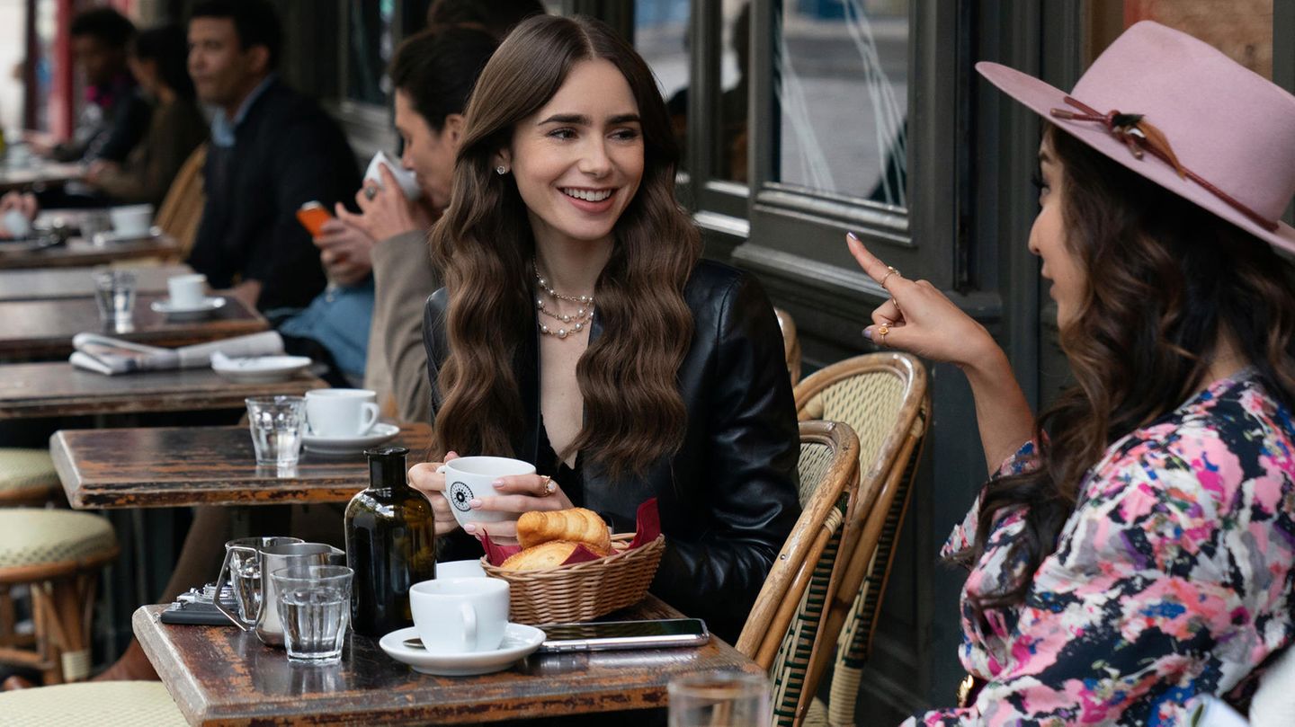"Emily in Paris" "Emily in Paris"