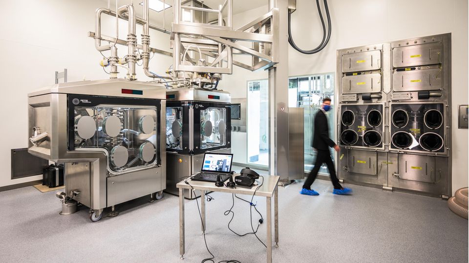 Platz 8: Boehringer Ingelheim (4,4 Punkte)  Das Pharmaunternehmen aus Rheinland-Pfalz (hier eine Anlage zur Tablettenherstellung) erforscht, entwickelt, produziert und vertreibt Arzneimittel. Ein Projektmanager lobt "Gehalt, Entwicklungsmöglichkeiten, Unternehmenskultur, Arbeitszeiten, Fortbildung".