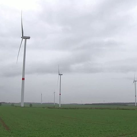 Kampf gegen Krise: Neue Klima-Maßnahmen: Habeck will Wind- und Solarenergie massiv ausbauen