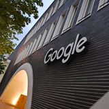 Platz 2: Google (4,6)  Der Suchmaschinenkonzern schafft es in diesem Jahr auf Platz 2 der Liste. Ein Softwareentwickler aus München ist vor allem von den persönlichen Entwicklungsmöglichkeiten beeindruckt: "Es gibt stets jemanden besseres, von dem man lernen kann."
