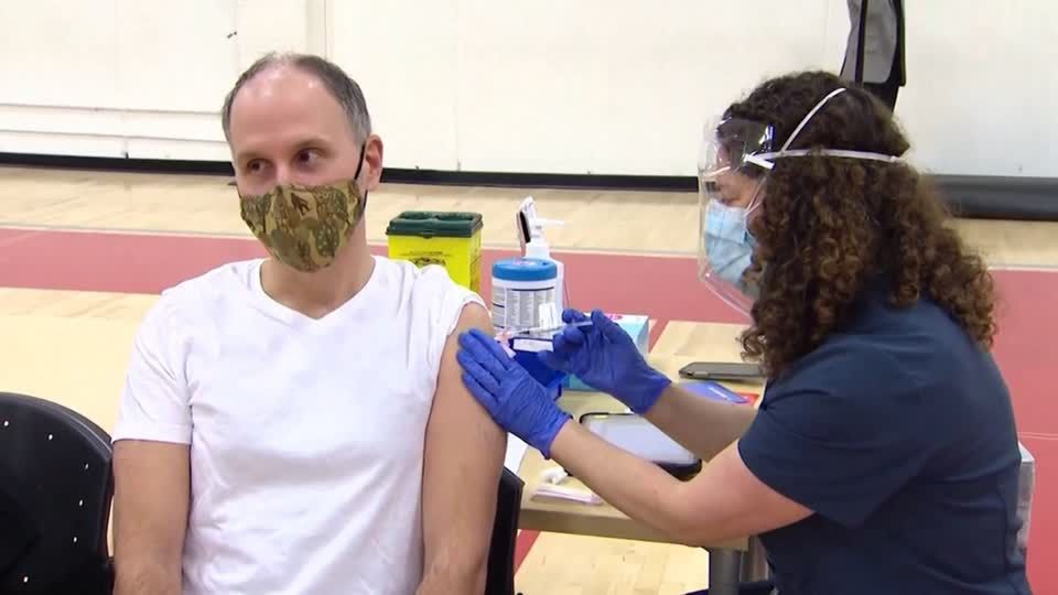 Video: Quebec: Impfmuffel sollen zahlen Video: Quebec: Impfmuffel sollen zahlen