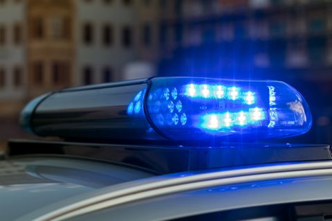 Blaulicht auf einem Polizeifahrzeug.