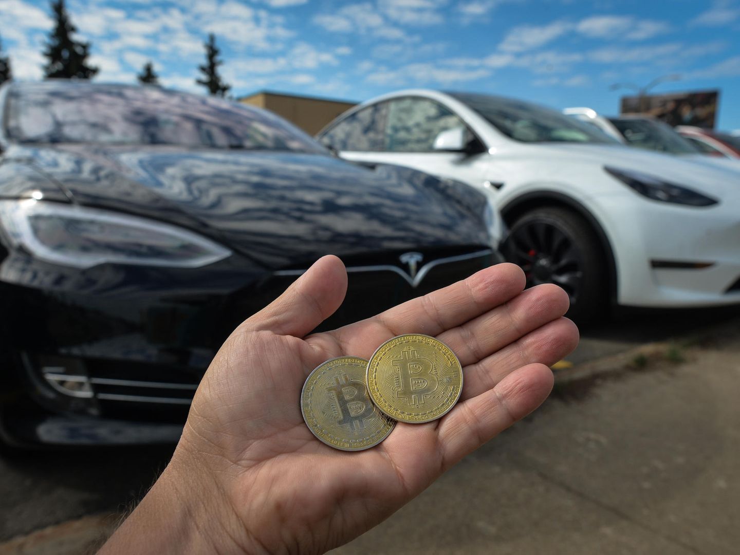 Es ist ein Computer mit Rädern