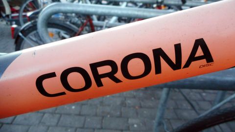 Die Zahl der Corona-Neuinfektionen erreicht in Deutschland einen neuen Rekord 