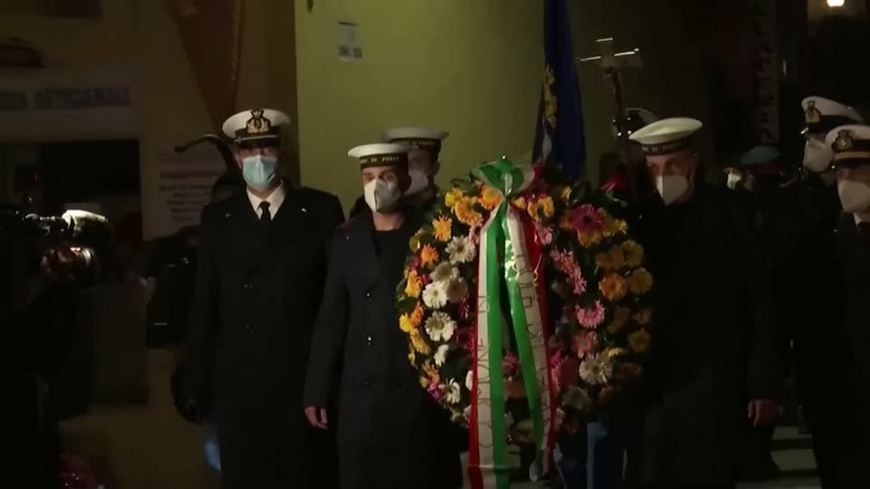 Video: Costa Concordia: Überlebende und Angehörige der Opfer erinnern an Havarie
